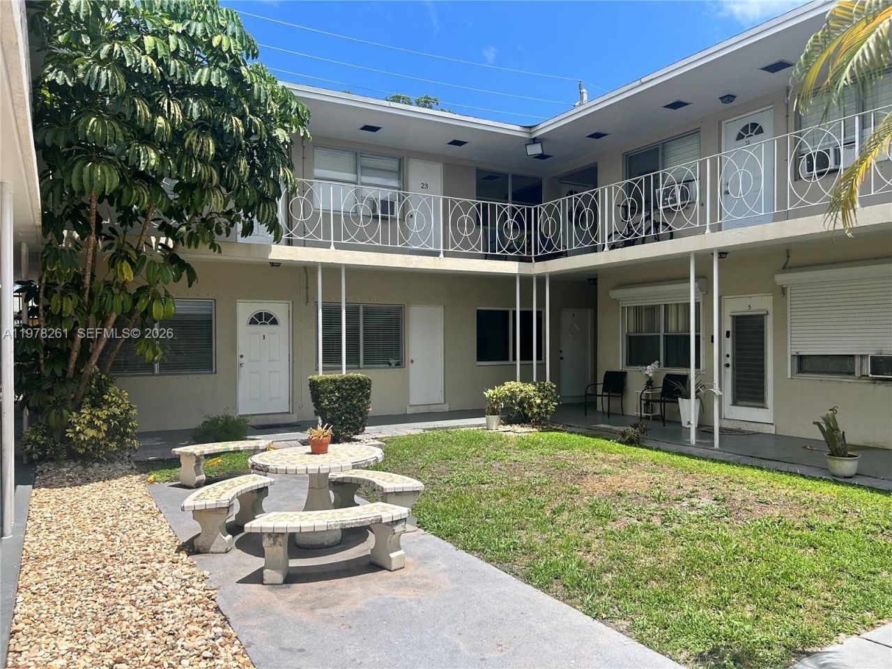 2000 Buchanan St, Unit 10, Hollywood, FL 33020 Photo