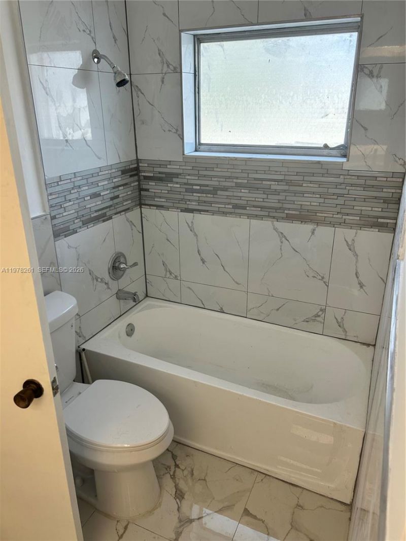 2000 Buchanan St, Unit 10, Hollywood, FL 33020 Photo