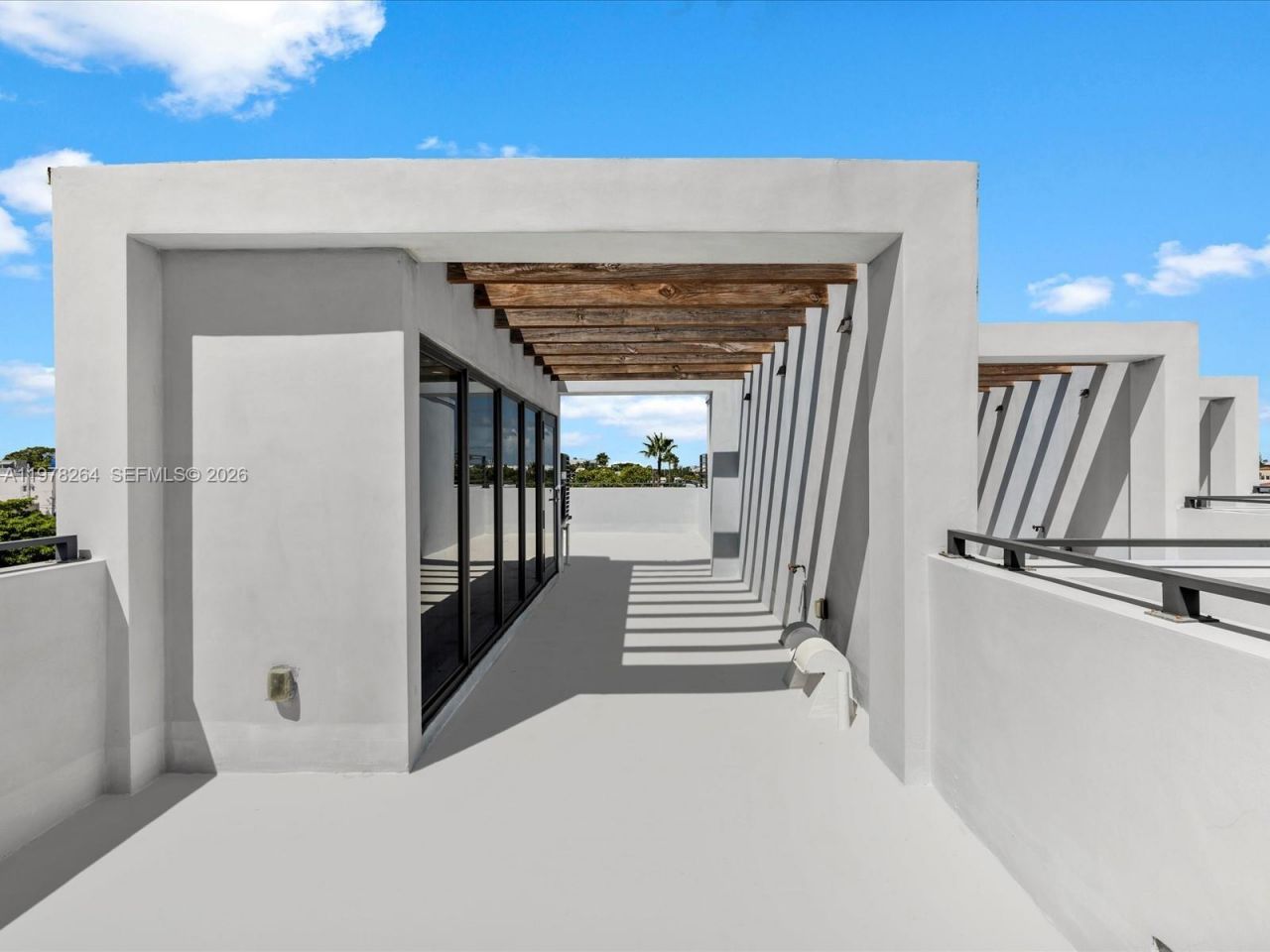 1134 71st St , Unit 1, Miami Beach, FL 33141 Photo