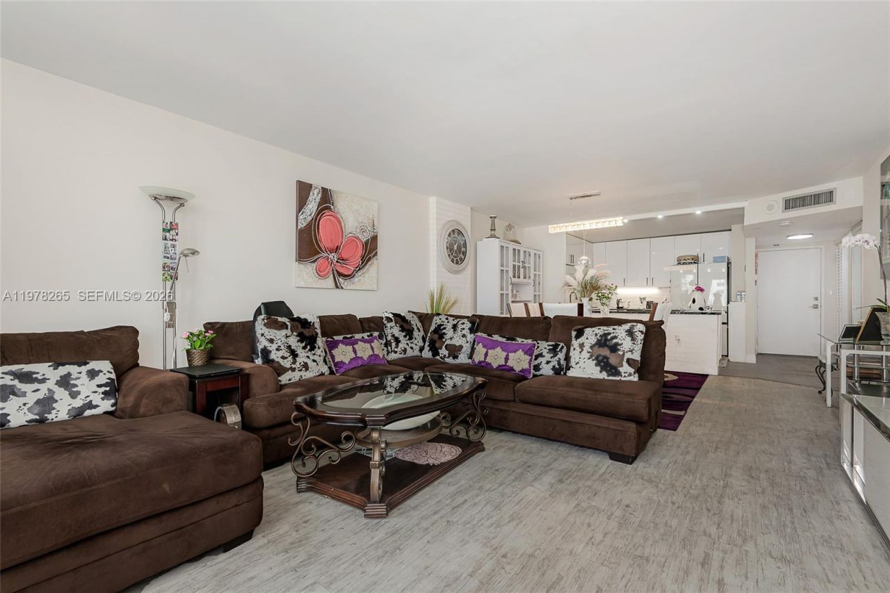 2801 NE 183rd St, Unit 1108W, Aventura, FL 33160 Photo