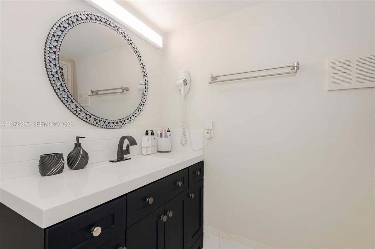 2801 NE 183rd St, Unit 1108W, Aventura, FL 33160 Photo