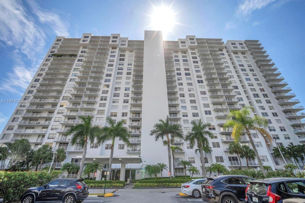 2801 NE 183rd St, Unit 1108W, Aventura, FL 33160 Photo