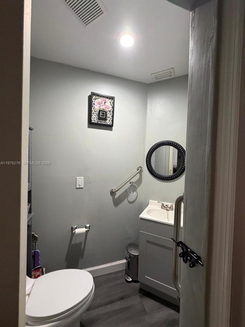 400 Somerset Way , Weston, FL 33326 Photo