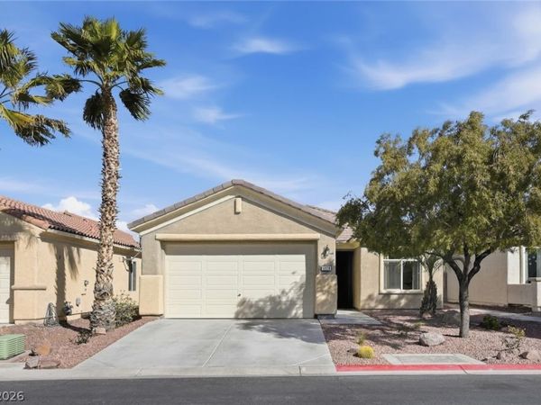 6824 Woodland Vase Court, Las Vegas, NV 89131