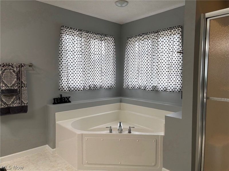 4708 Quincy Drive, Akron, OH 44321 Photo 27