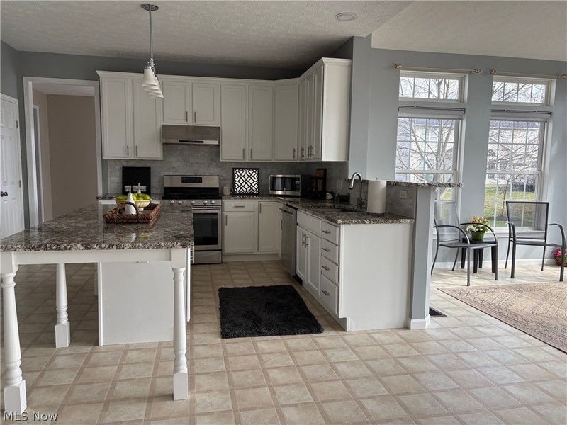 4708 Quincy Drive, Akron, OH 44321 Photo 4