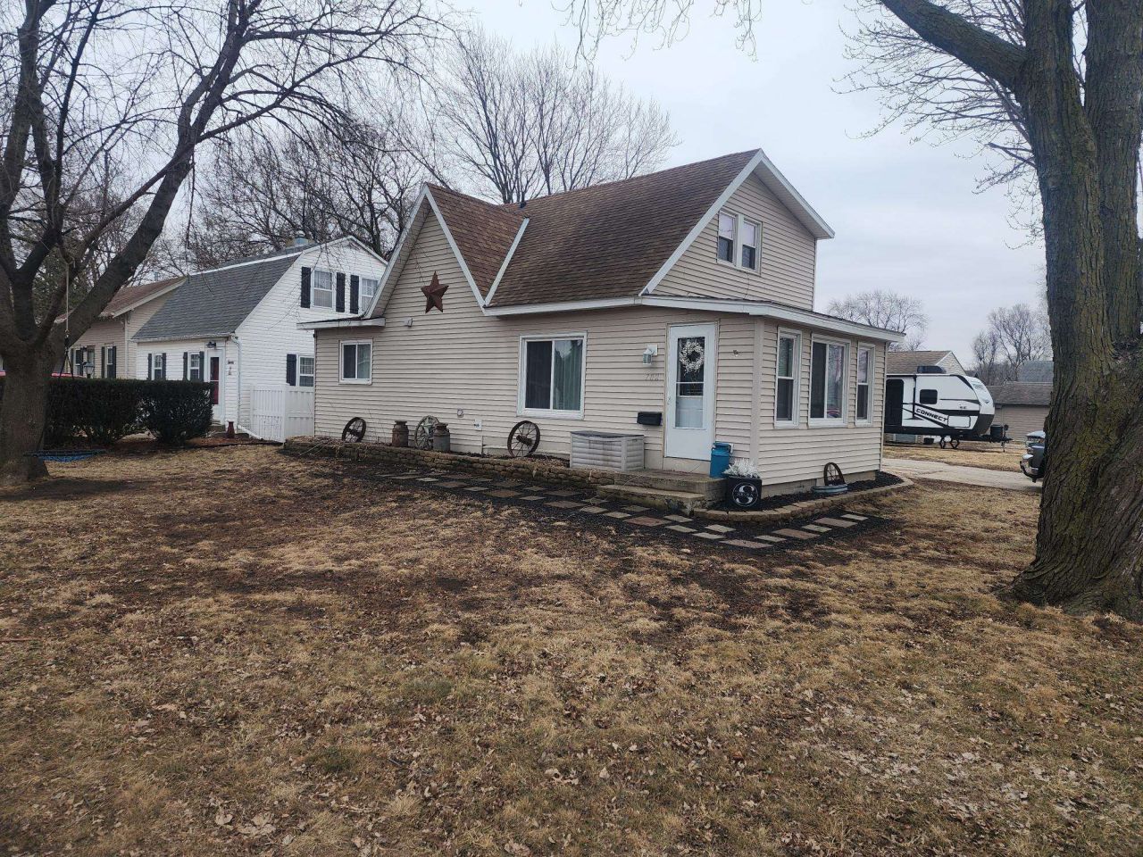 702 E 8th Street, Spencer, IA 51301 Main Photo