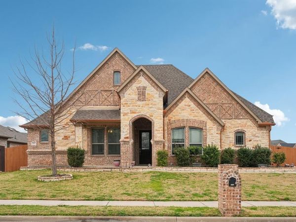 453 Lake Park Drive, Midlothian, TX 76065