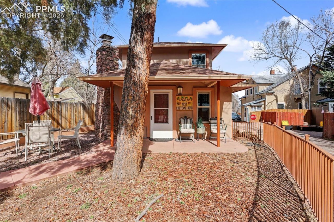 1702-1/2 W Cheyenne Road, Colorado Springs, CO 80906 Main Photo