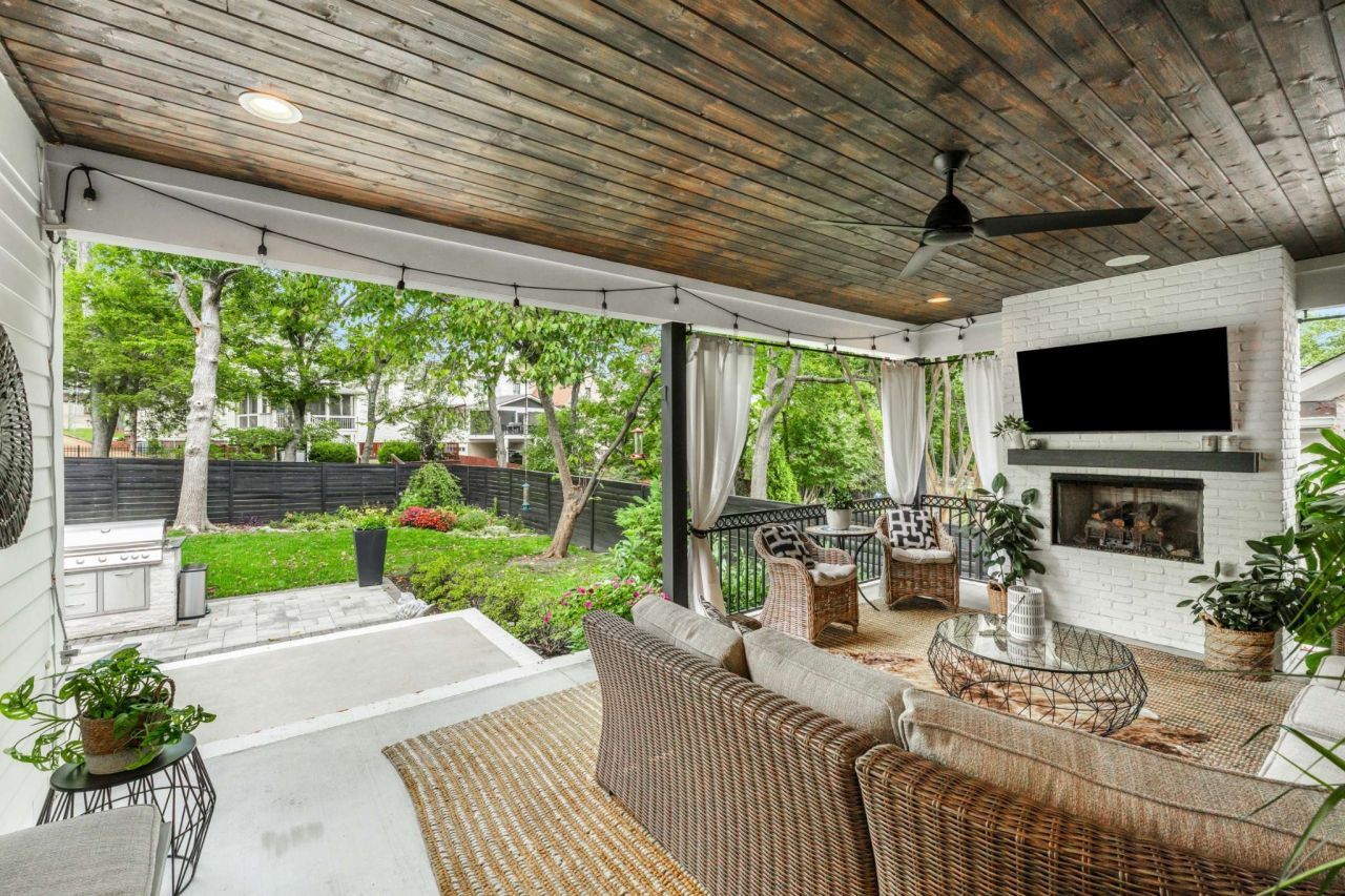 1732 Glen Echo Rd, Nashville, TN 37215 Main Photo