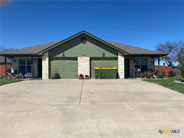 1004 Leah Drive, Unit B, Troy, TX 76579