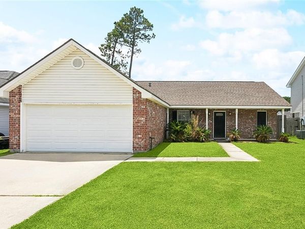 1243 ADMIRAL NELSON Drive , Slidell, LA 70461
