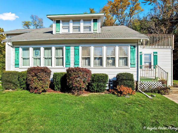 814 N River Road , McHenry, IL 60051