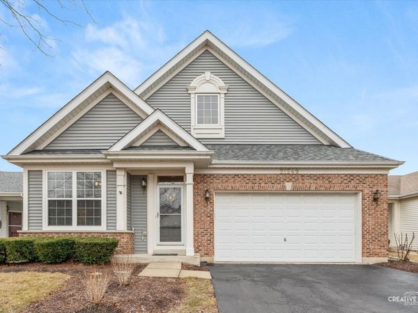 21249 LILY LAKE Lane , Crest Hill, IL 60403