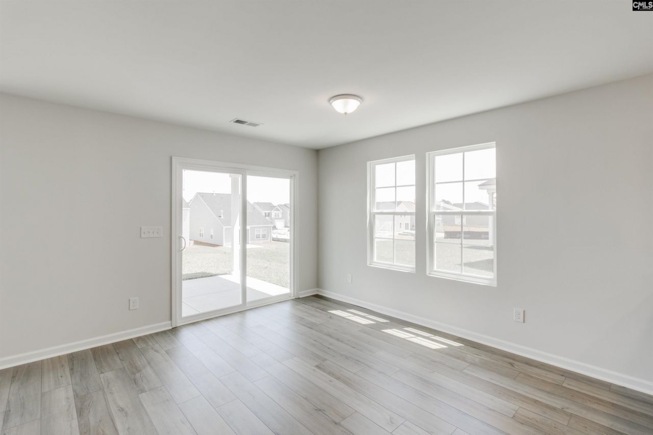 221 Laurinton Farms Drive Photo 11