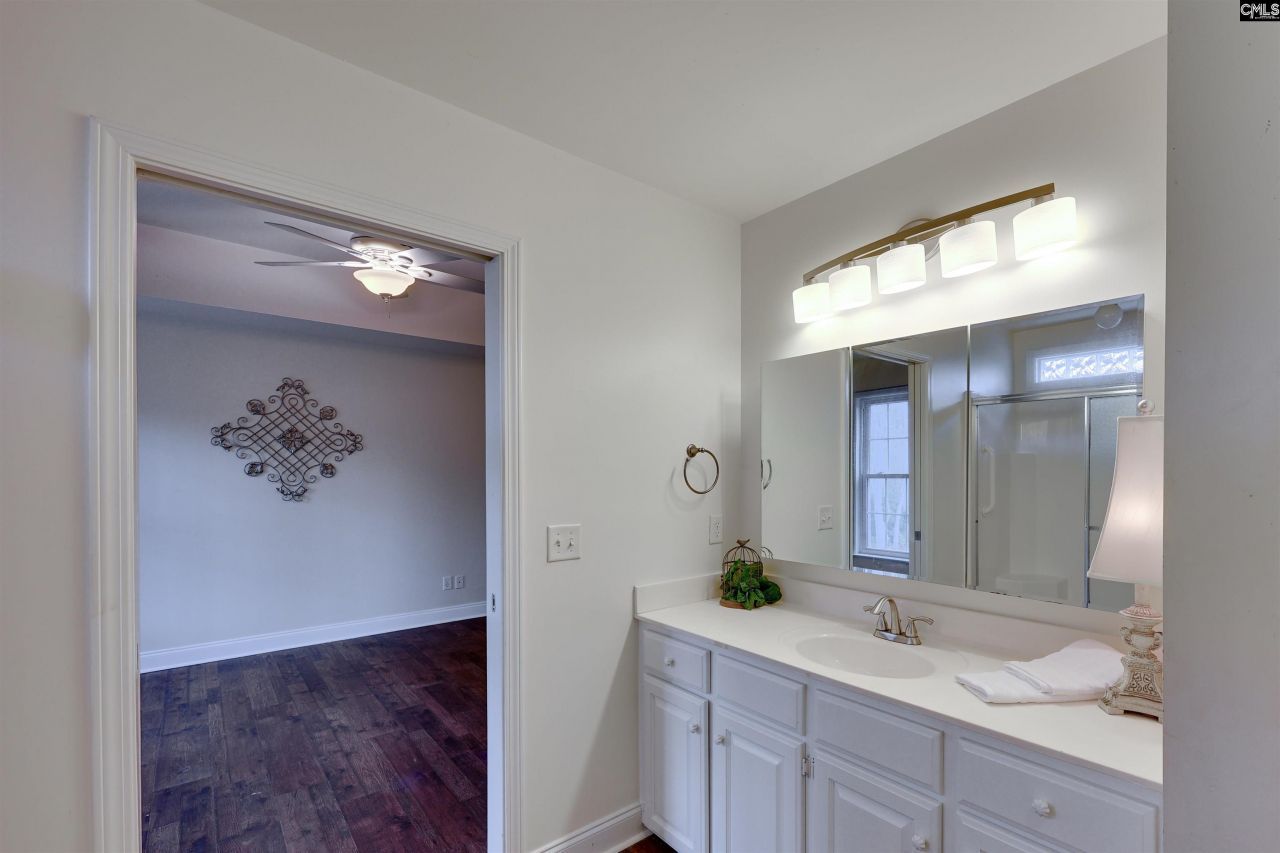 101 Smith Street Photo 15