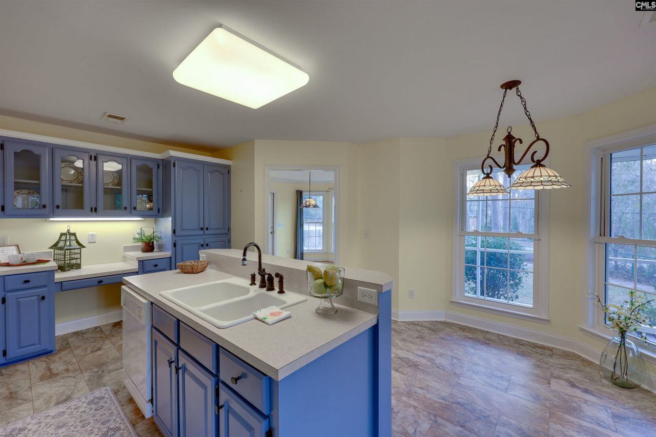 101 Smith Street Photo 17