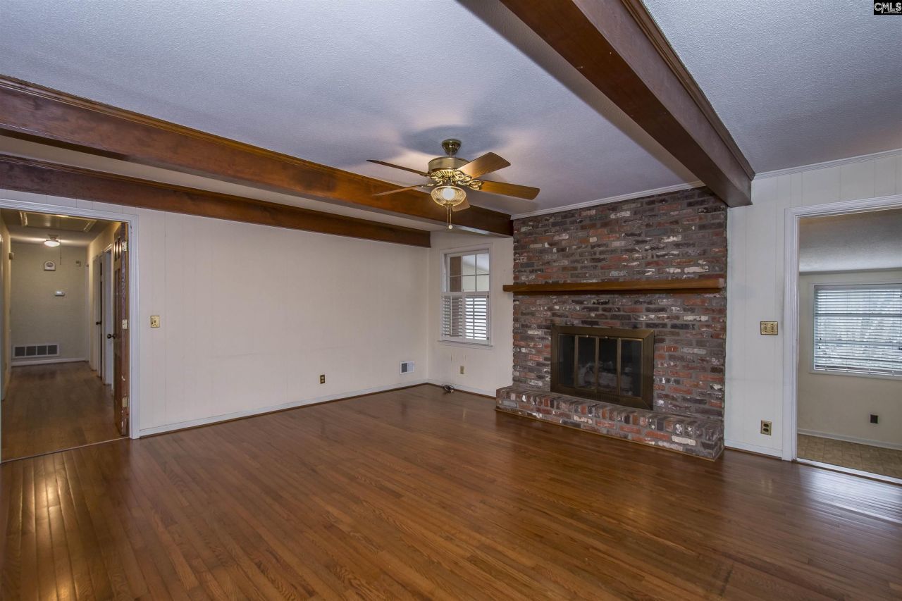 1707 Carl Road Photo 14