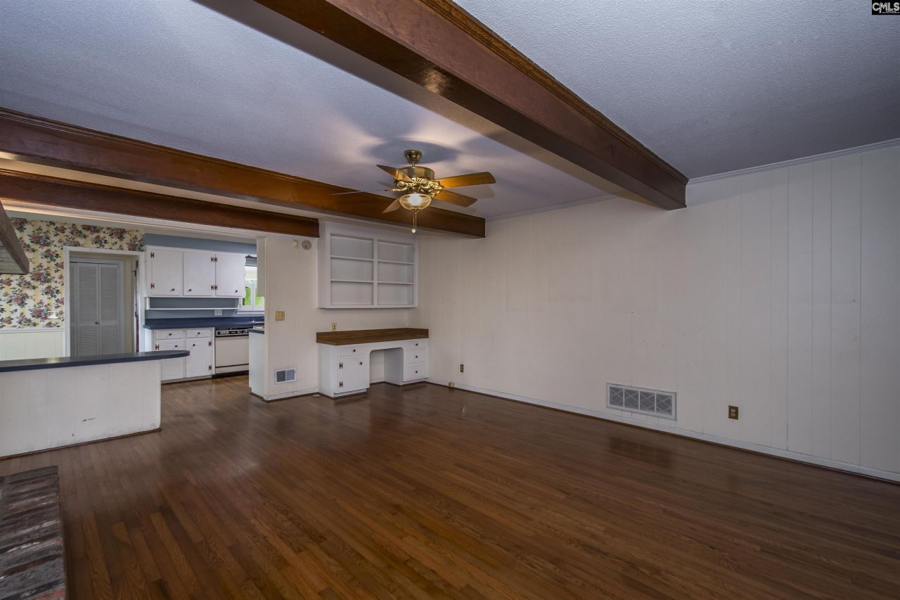 1707 Carl Road Photo 15