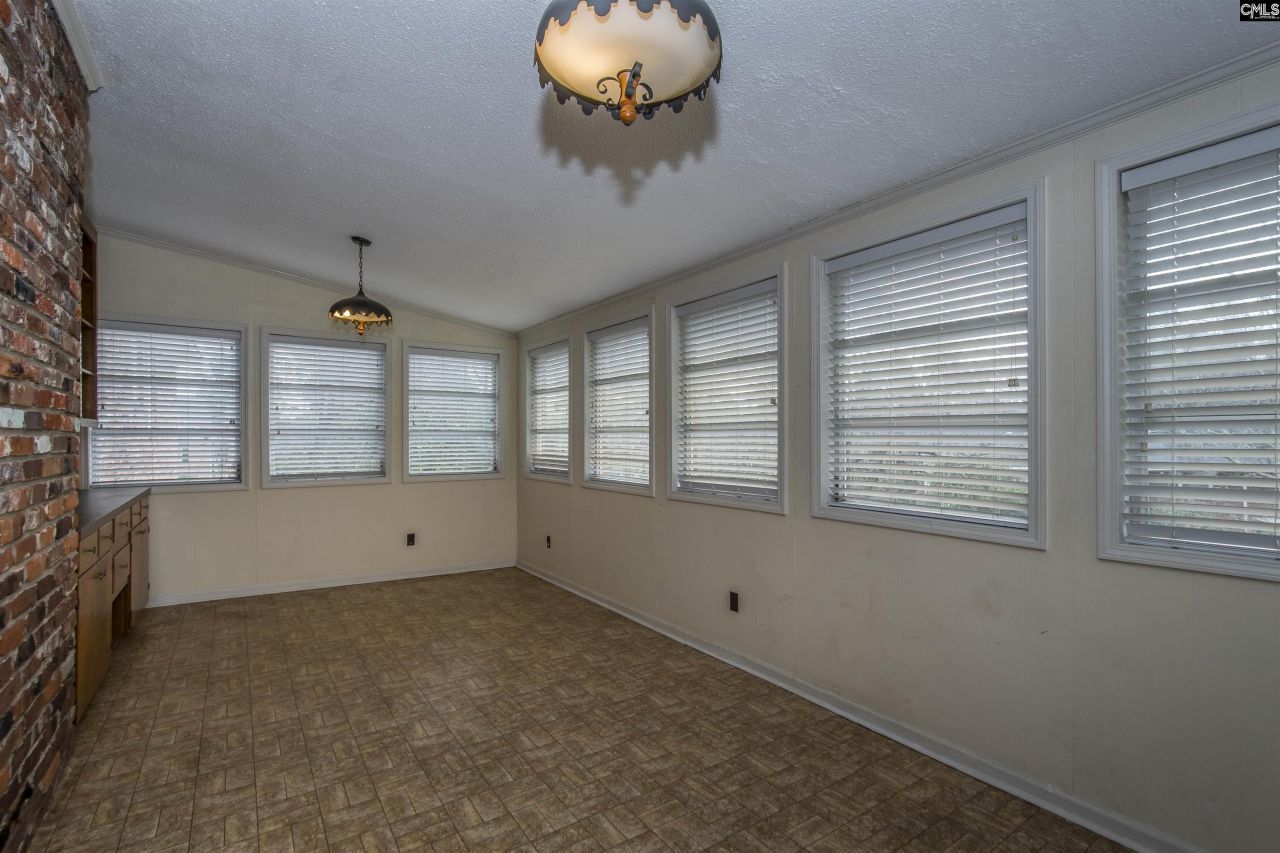 1707 Carl Road Photo 16