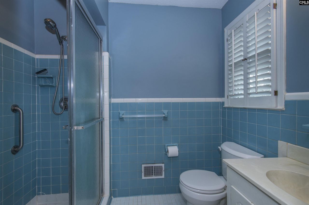 1707 Carl Road Photo 20