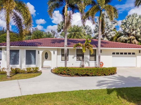 18201 SW 70th Place, Southwest Ranches, FL 33331