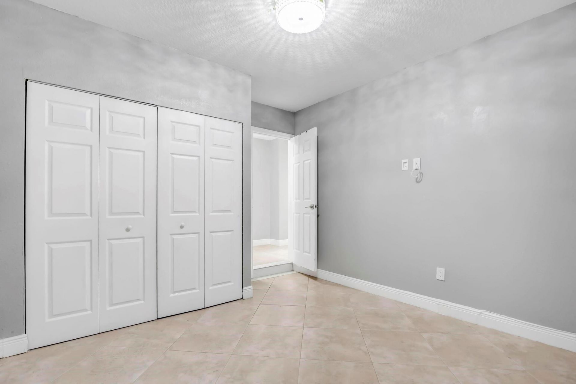 18201 SW 70th Place, Southwest Ranches, FL 33331 Photo