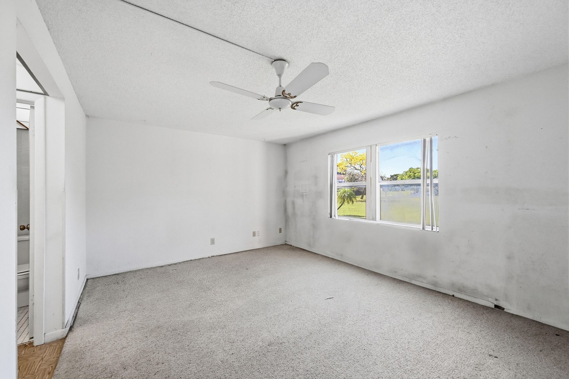9541 Sunrise Lakes Boulevard, Unit 110, Sunrise, FL 33322 Photo