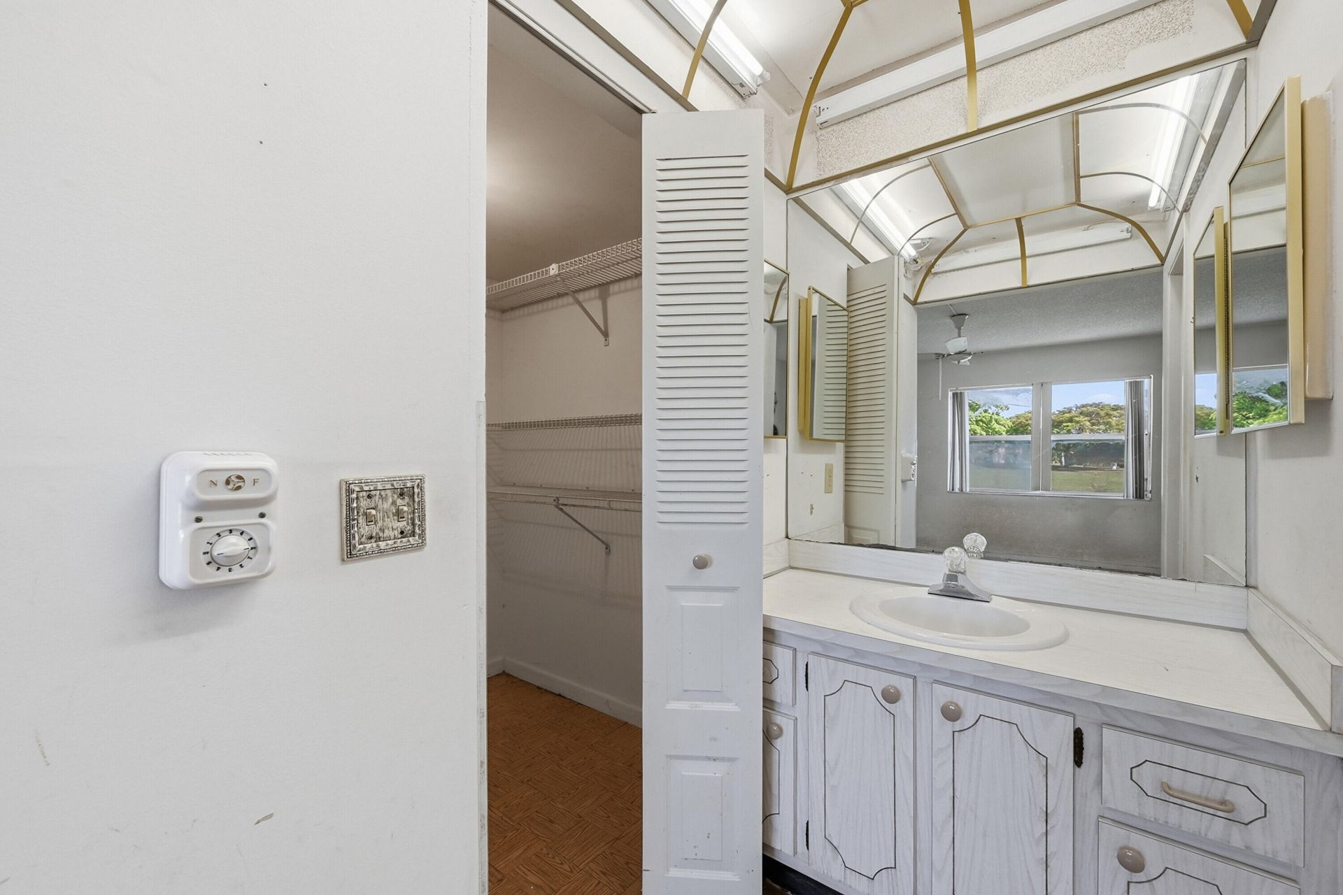 9541 Sunrise Lakes Boulevard, Unit 110, Sunrise, FL 33322 Photo