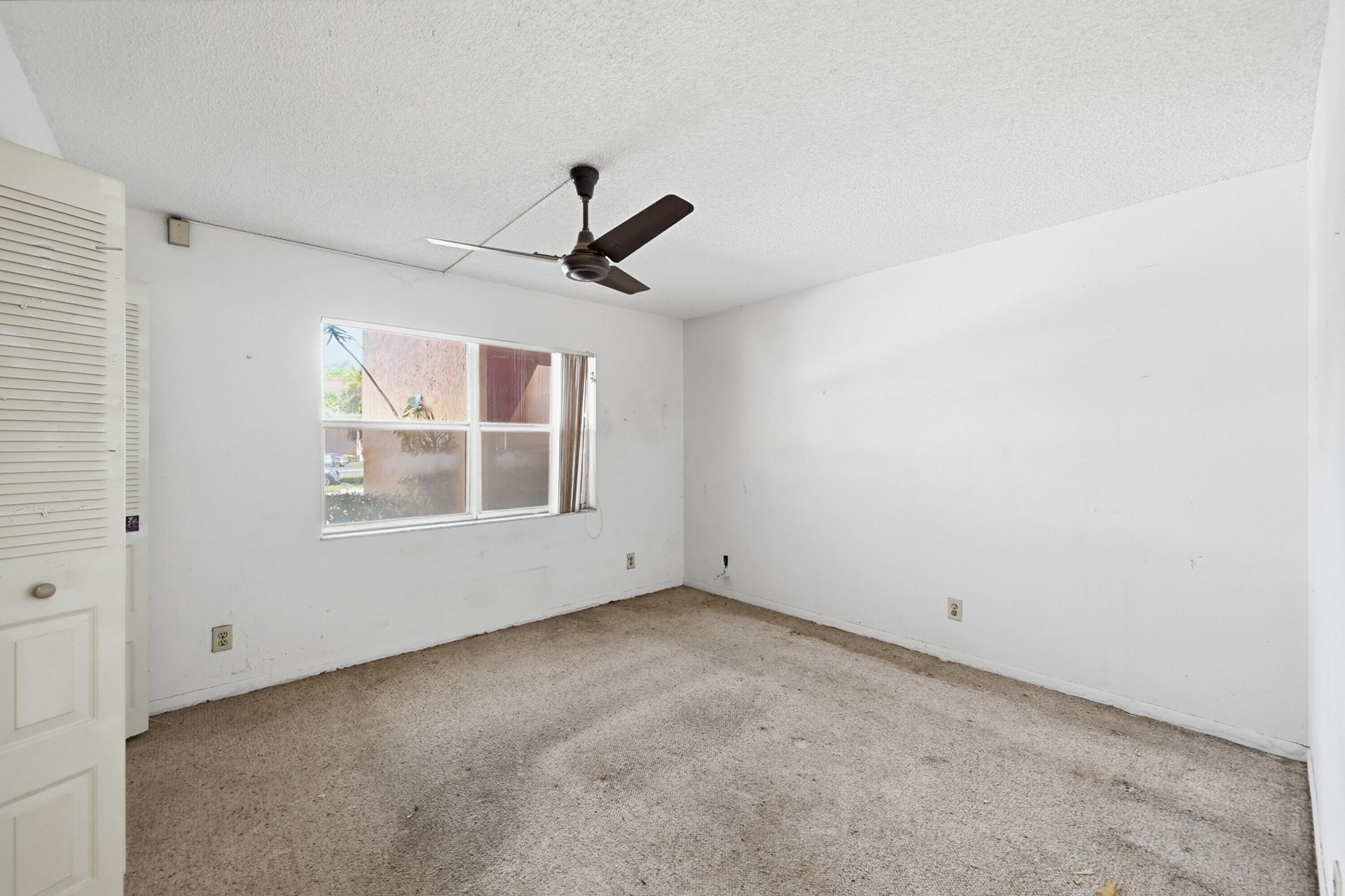 9541 Sunrise Lakes Boulevard, Unit 110, Sunrise, FL 33322 Photo