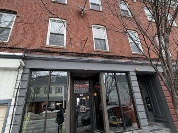 439 Cambridge St., Unit 2, Cambridge, MA 02141