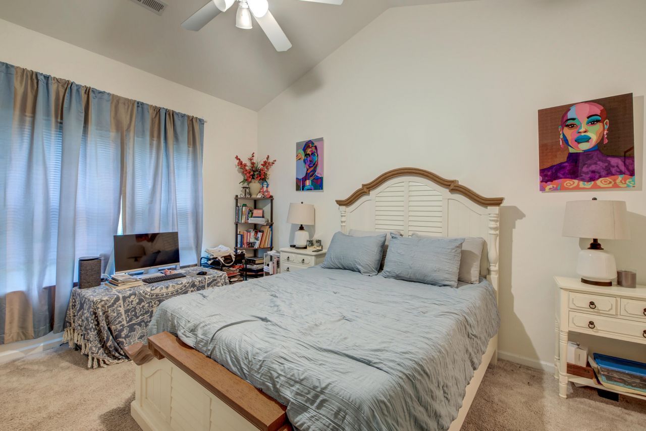 5222 Fernland Way Photo 11