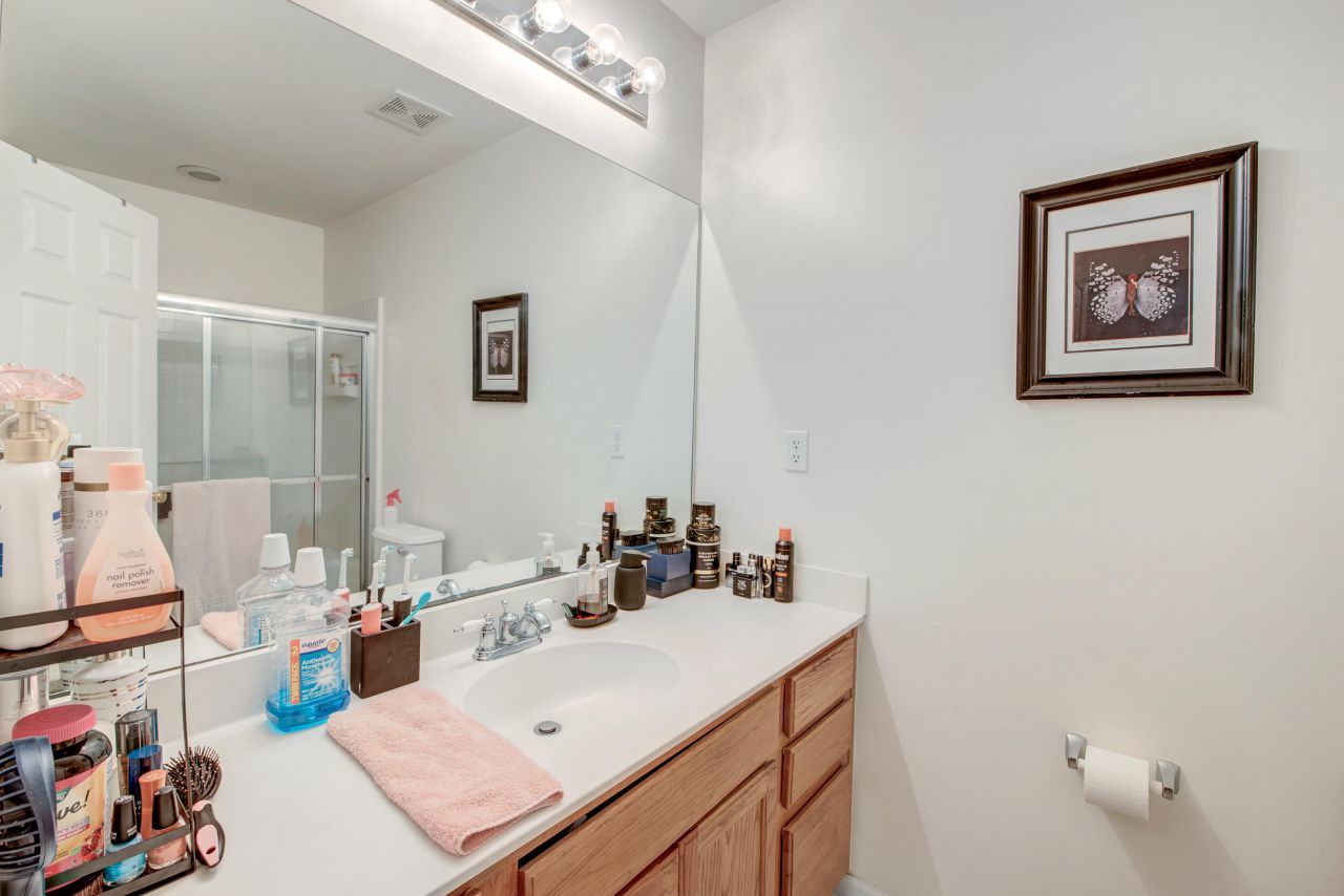 5222 Fernland Way Photo 17