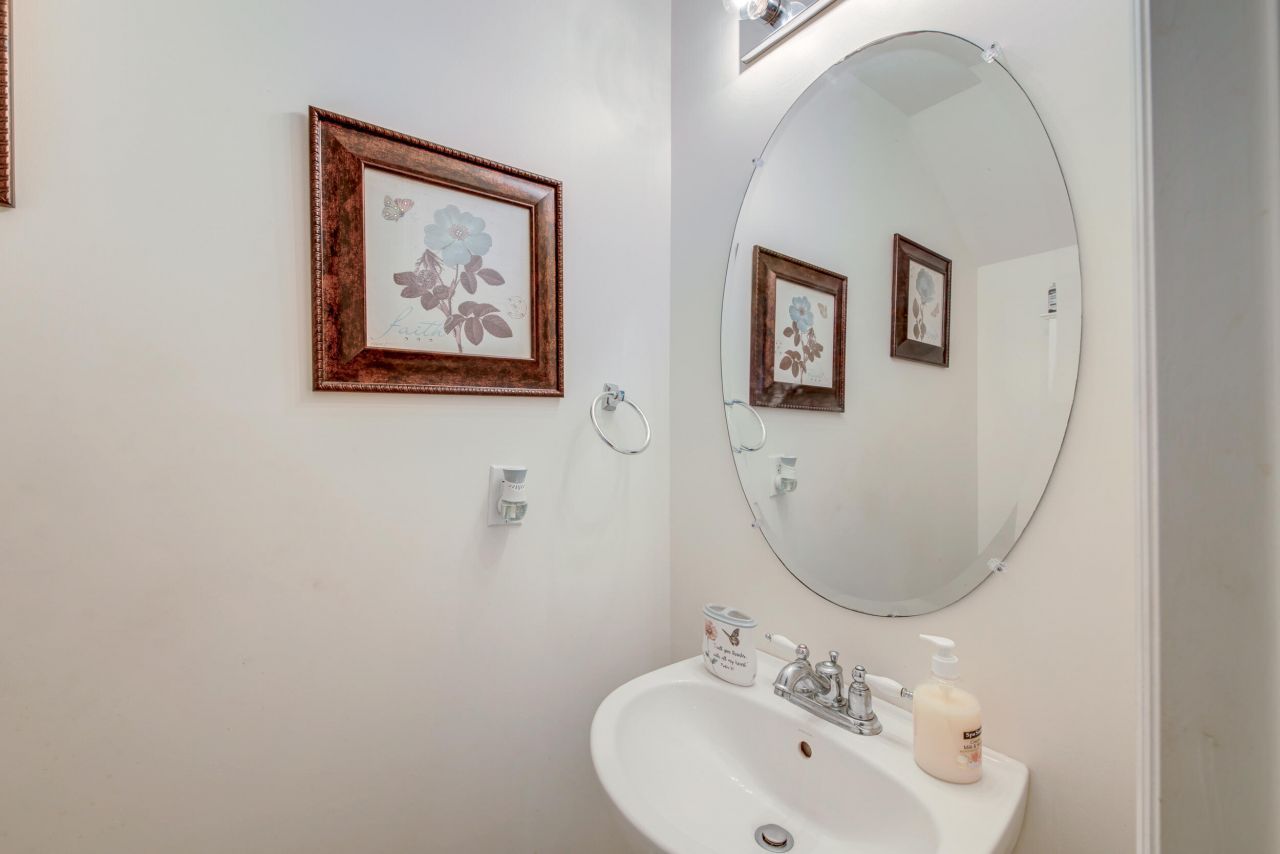 5222 Fernland Way Photo 34