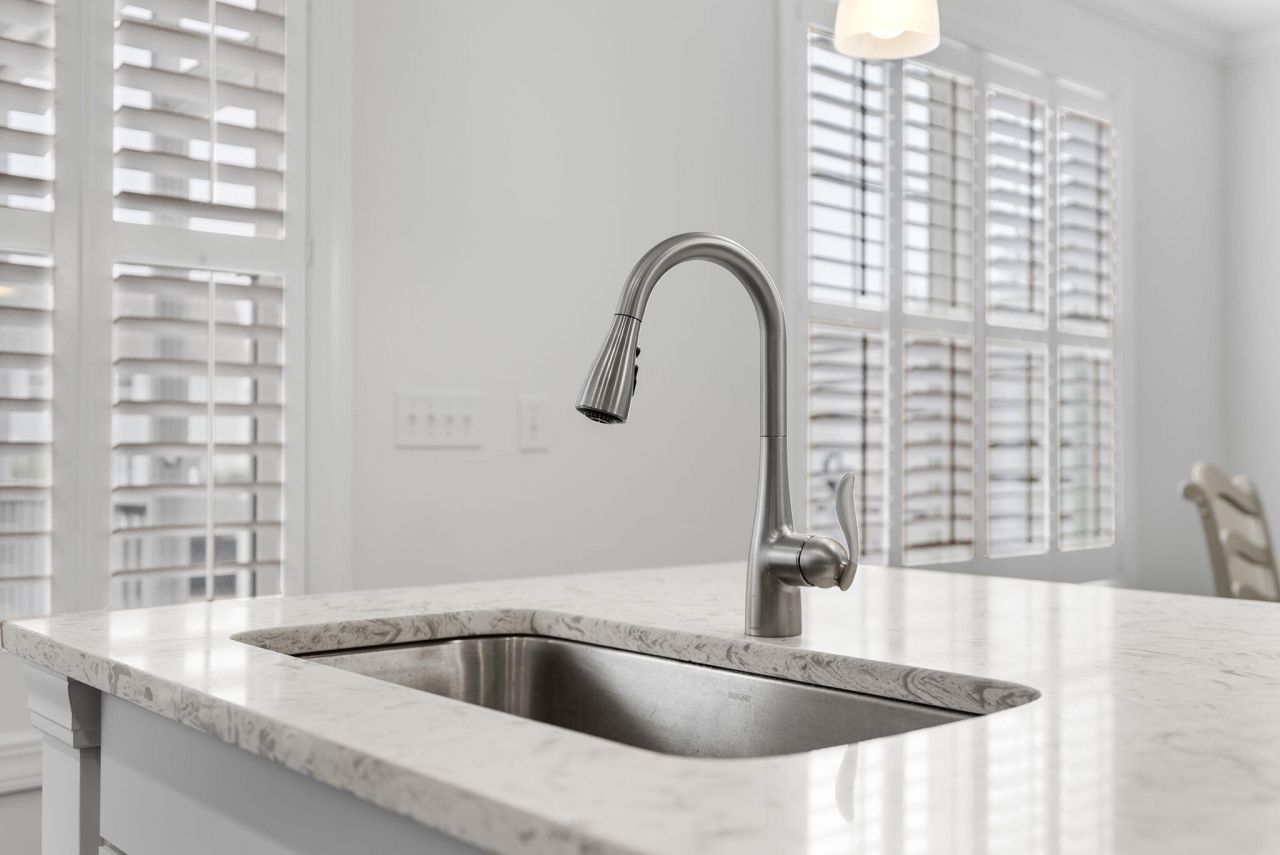 1624 Prince Edward Street Photo 11