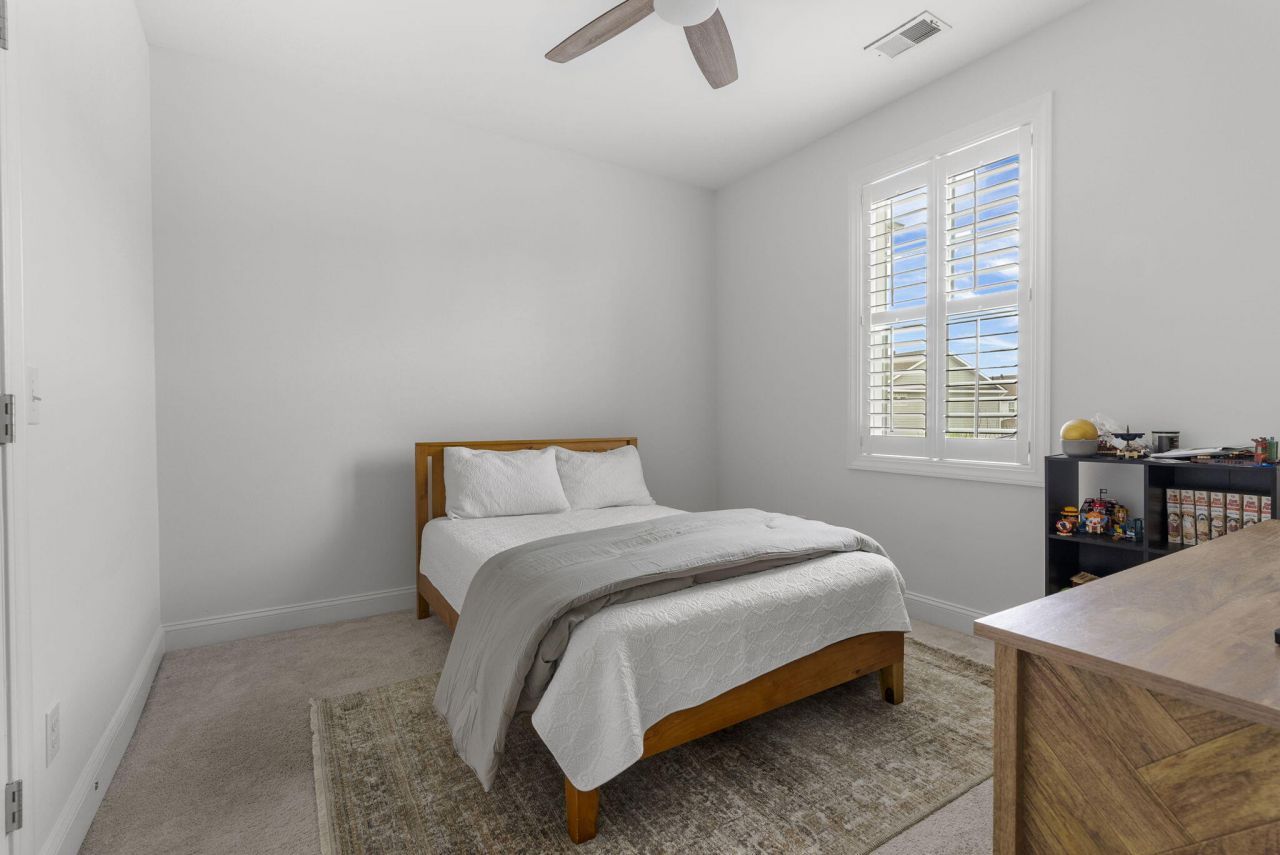 1624 Prince Edward Street Photo 19