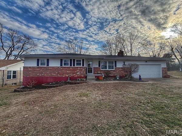 210 Aldergate Street , Farmington, MO 63640