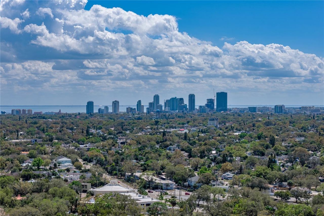 1200 45th Avenue N, Saint Petersburg, FL 33703 Photo