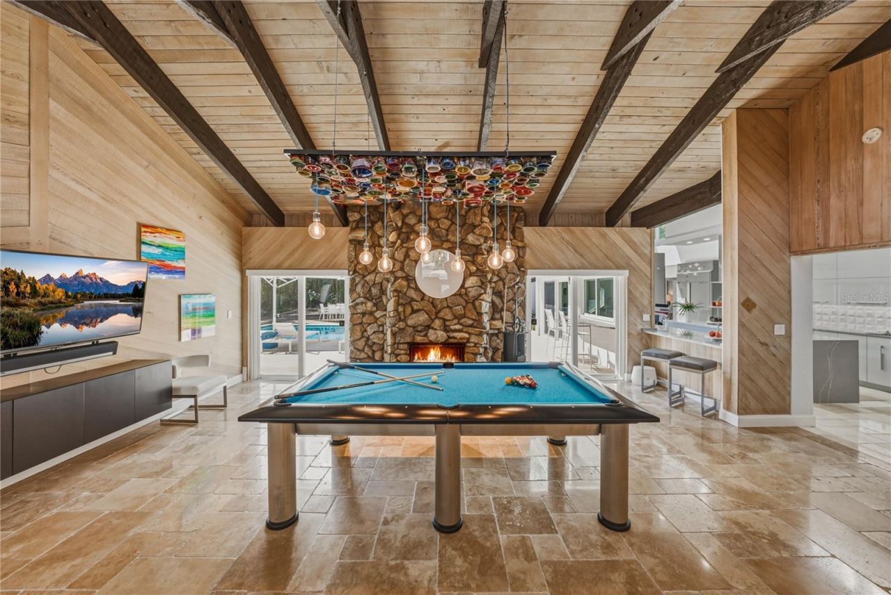 1200 45th Avenue N, Saint Petersburg, FL 33703 Photo