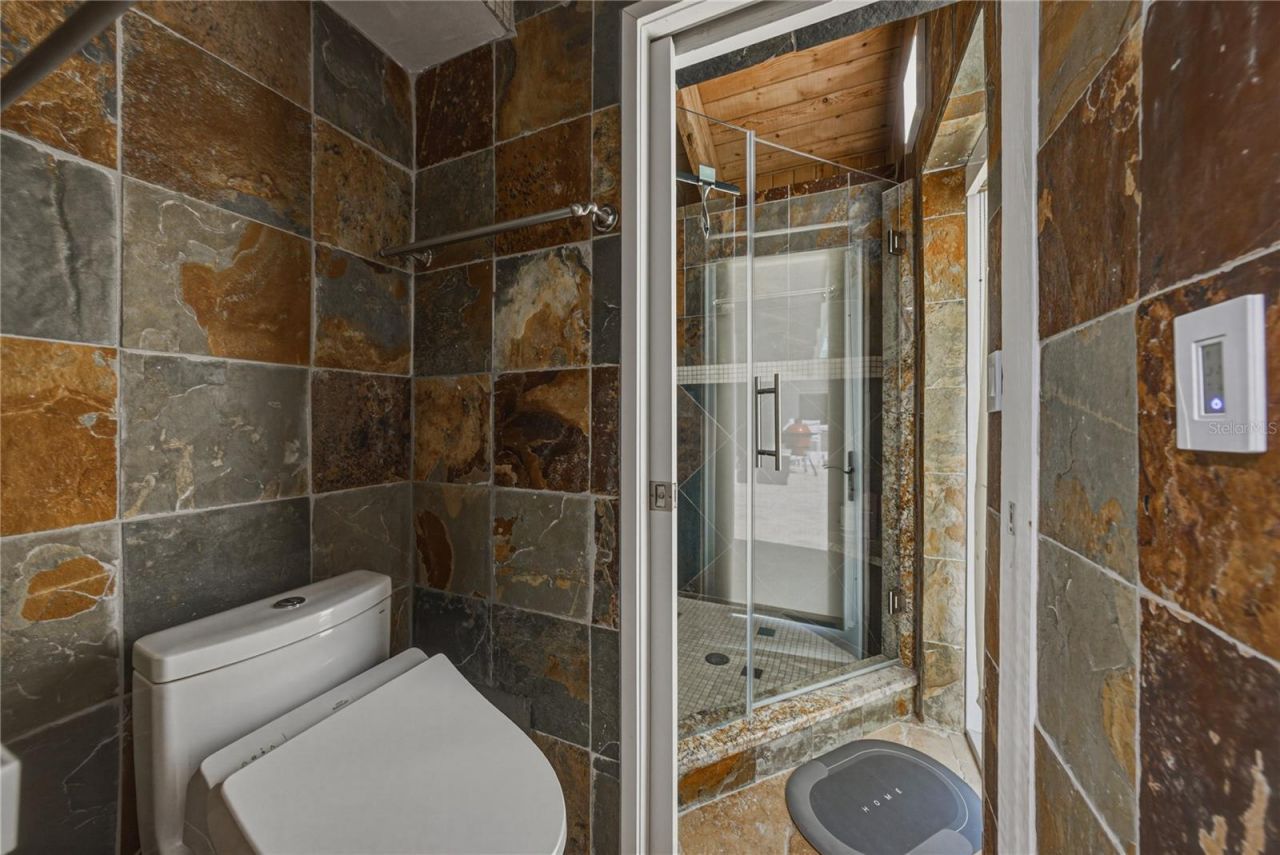 1200 45th Avenue N, Saint Petersburg, FL 33703 Photo