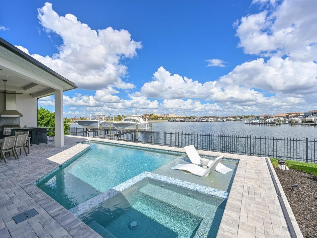 1802 4th Street E, Palmetto, FL 34221 Photo