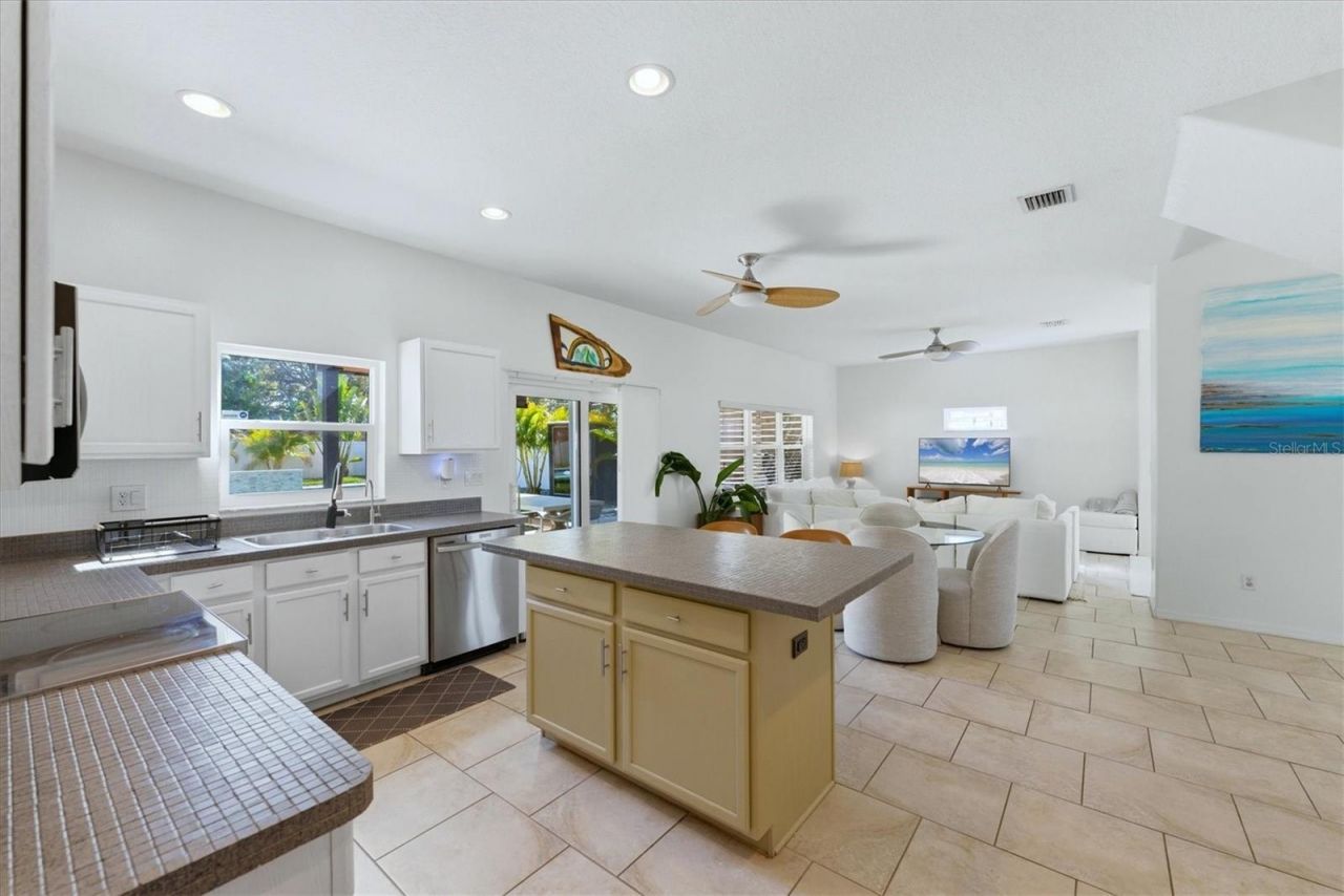 236 15th Avenue Se, Saint Petersburg, FL 33701 Photo