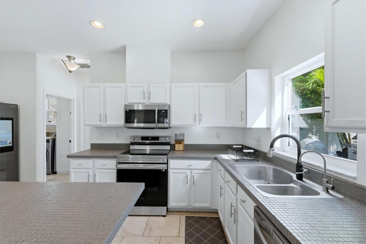 236 15th Avenue Se, Saint Petersburg, FL 33701 Photo