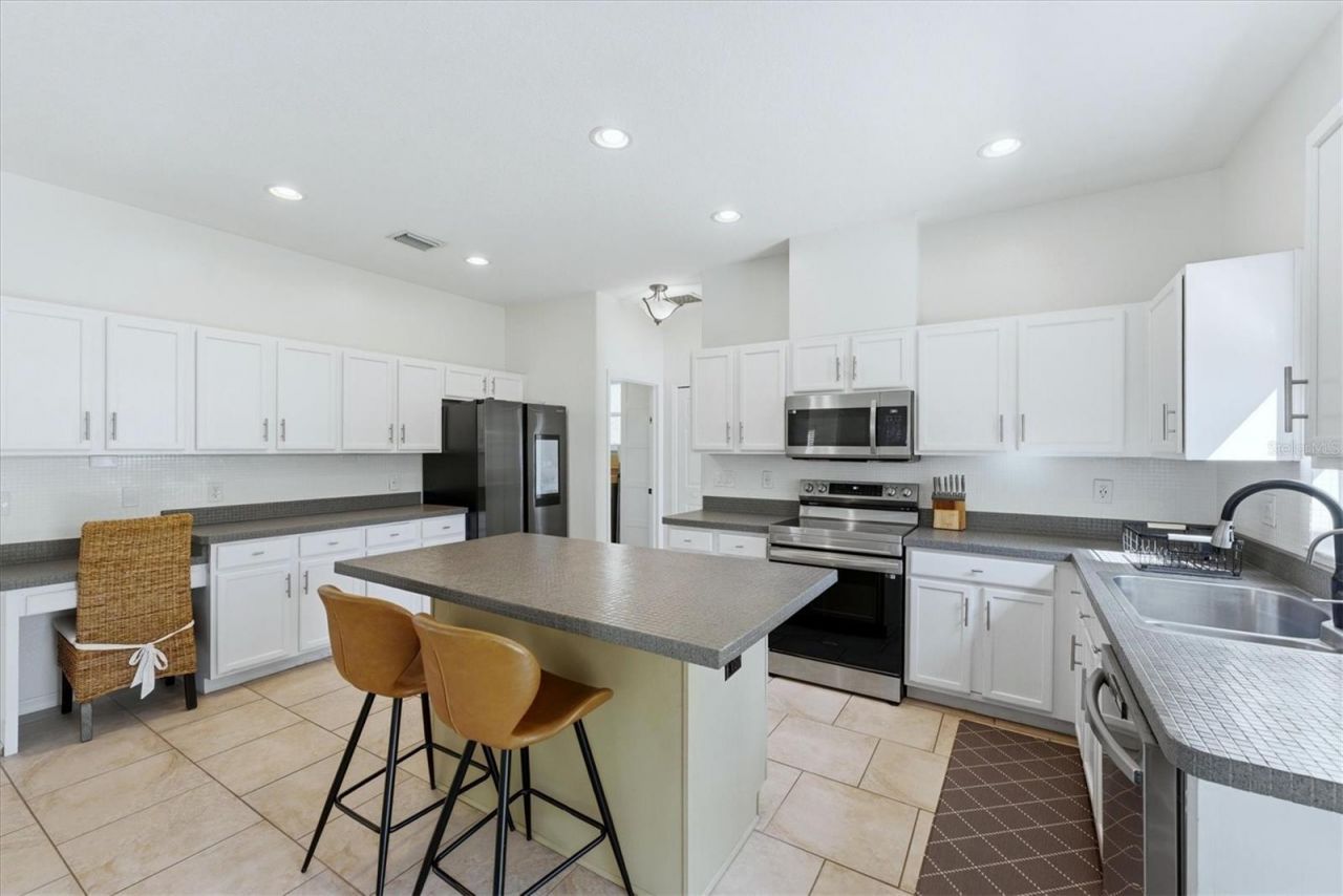 236 15th Avenue Se, Saint Petersburg, FL 33701 Photo