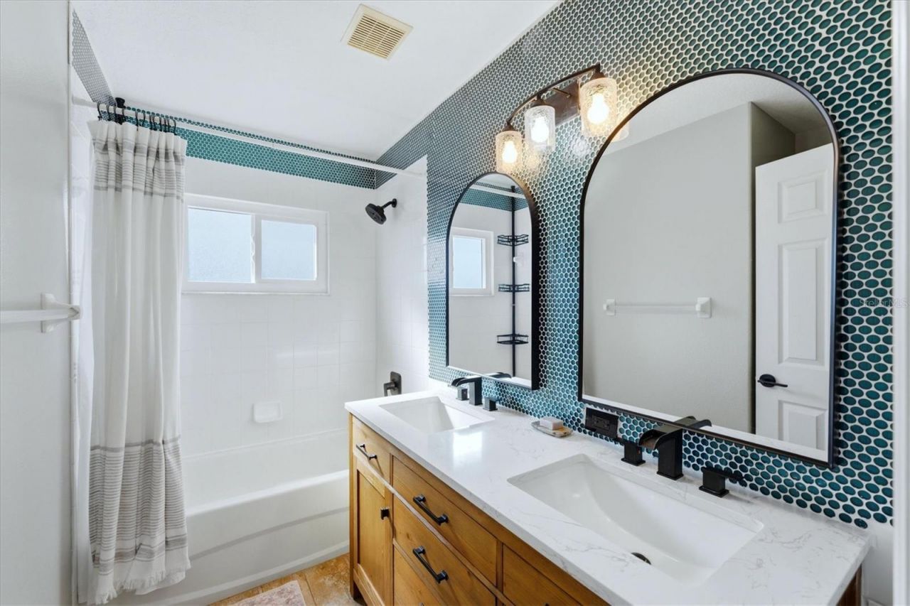 236 15th Avenue Se, Saint Petersburg, FL 33701 Photo