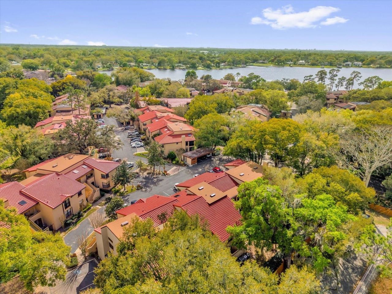 1313 Lake Willisara Circle , Unit 1313, Orlando, FL 32806 Photo