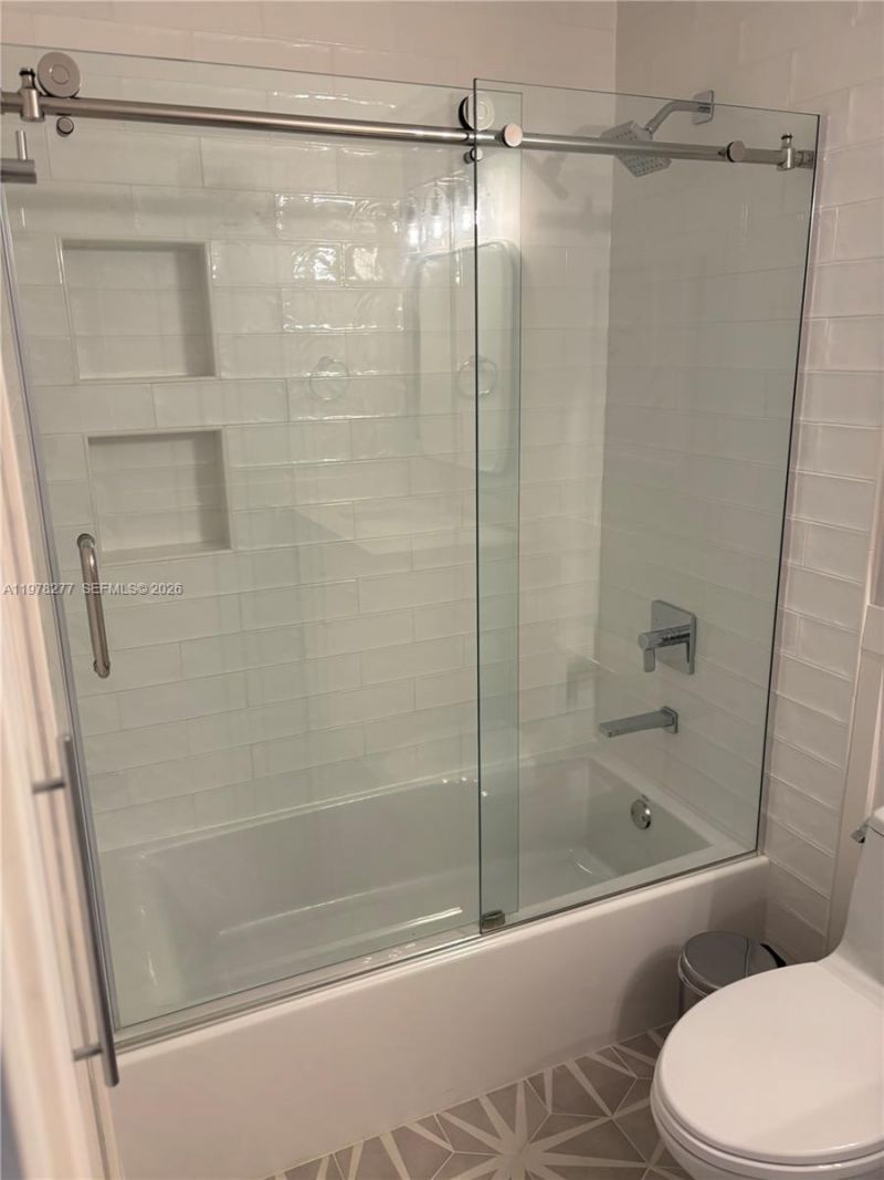 6700 NW 114th Ave , Unit 902, Doral, FL 33178 Photo