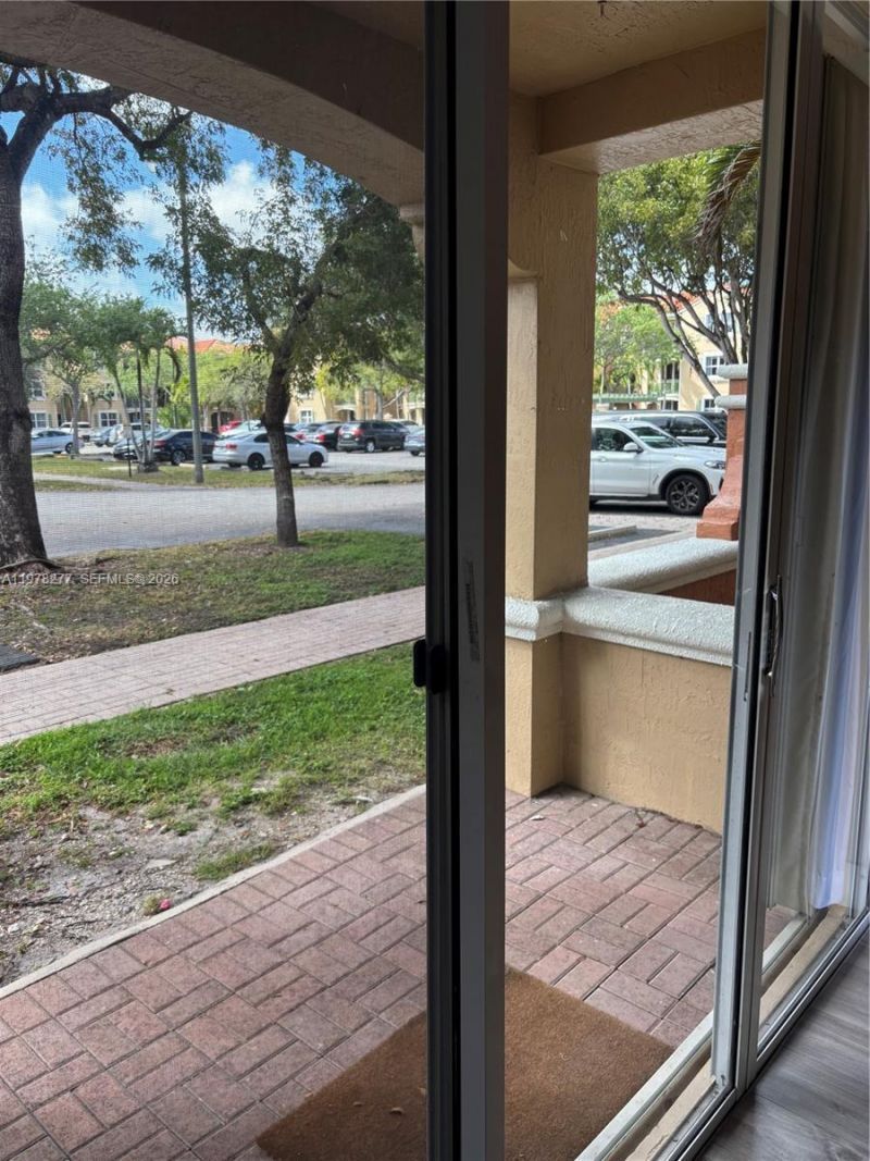 6700 NW 114th Ave , Unit 902, Doral, FL 33178 Photo