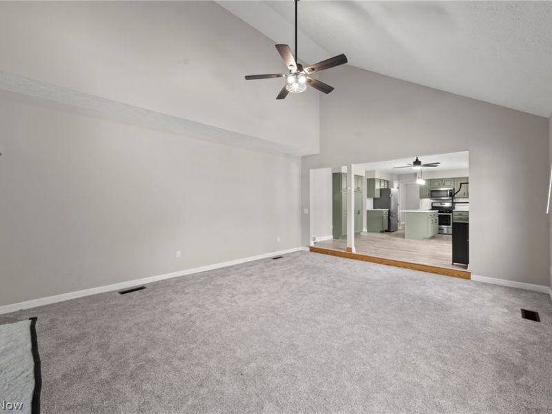 107 Keswick Court, Amherst, OH 44001 Photo 11