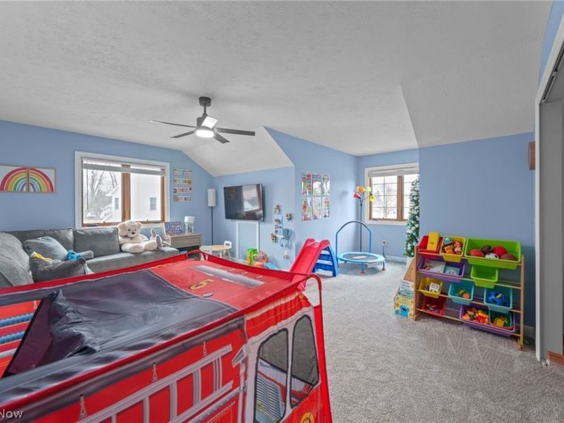 107 Keswick Court, Amherst, OH 44001 Photo 14